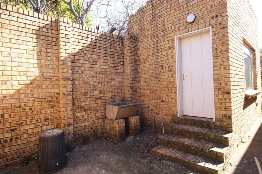3 Bedroom Property for Sale in Lake Deneysville Free State